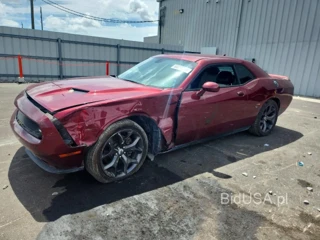 DODGE CHALLENGER SXT