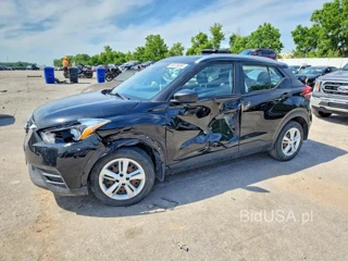 NISSAN KICKS S