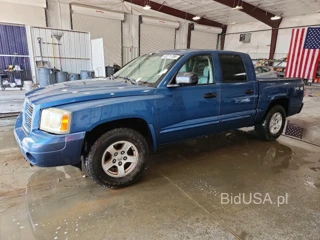 DODGE DAKOTA QUAD SLT
