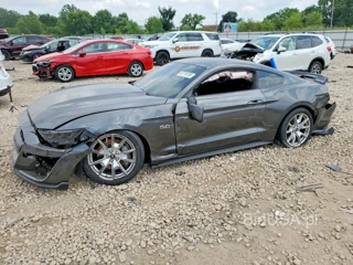 FORD MUSTANG GT
