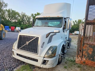 VOLVO VNL