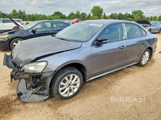 VOLKSWAGEN PASSAT S