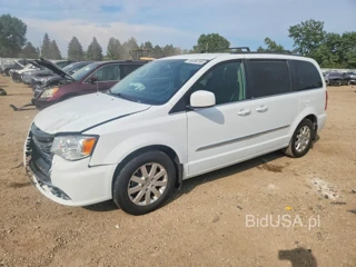 CHRYSLER TOWN & COUNTRY TOURING