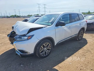 MITSUBISHI OUTLANDER SE