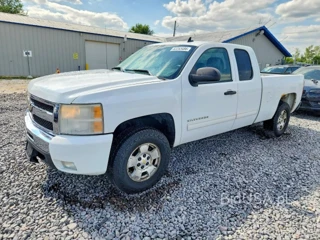 CHEVROLET SILVERADO C1500 LT