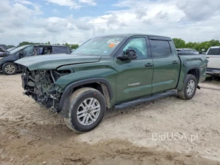 TOYOTA TUNDRA SR5