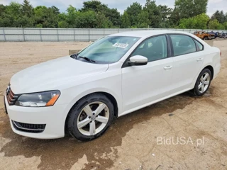 VOLKSWAGEN PASSAT S