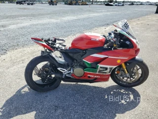 DUCATI PANIGALE V2