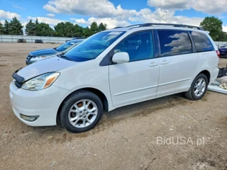 TOYOTA SIENNA XLE 7 PASSENGER