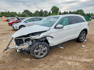 MERCEDES-BENZ GLC 300 4MATIC