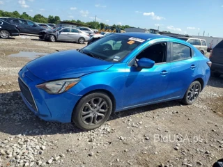 TOYOTA YARIS LE