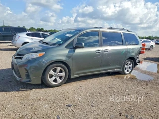 TOYOTA SIENNA LE 8-PASSENGER