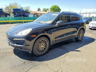 PORSCHE CAYENNE S HYBRID