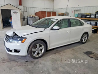 VOLKSWAGEN PASSAT SE