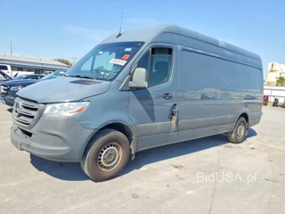 MERCEDES-BENZ SPRINTER 2500/3500