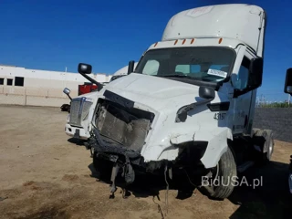FREIGHTLINER CASCADIA 116