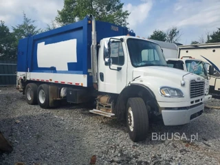 FREIGHTLINER M2