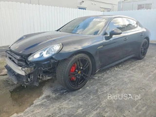 PORSCHE PANAMERA 2