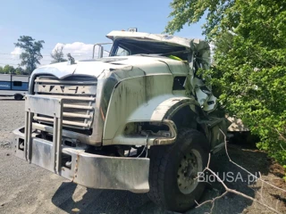 MACK GU800
