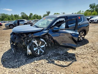 MITSUBISHI OUTLANDER SE