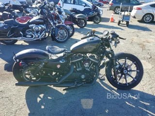 HARLEY-DAVIDSON XL883 IRON 883