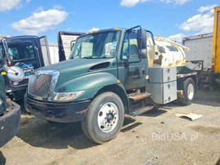 INTERNATIONAL 4300