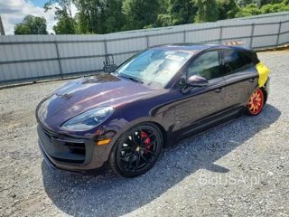 PORSCHE MACAN GTS