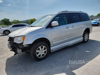 CHRYSLER TOWN & COUNTRY TOURING