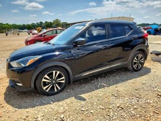 NISSAN KICKS SR