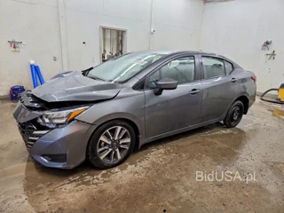 NISSAN VERSA SV