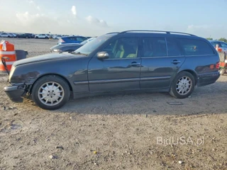 MERCEDES-BENZ E 320