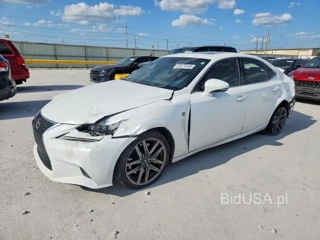 LEXUS IS 200T