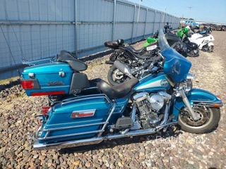 HARLEY-DAVIDSON FLHTC ULTRA
