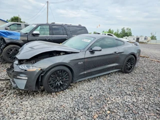 FORD MUSTANG GT