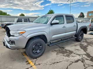 TOYOTA TACOMA SR V6
