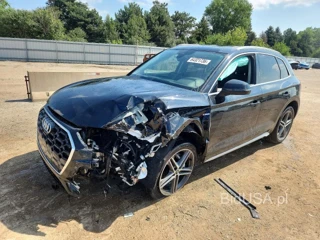 AUDI Q5 E PREMIUM PLUS