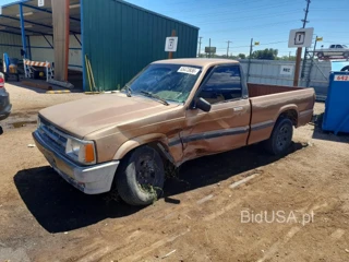 MAZDA B2000