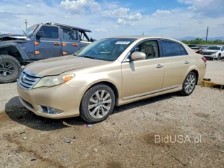TOYOTA AVALON LIMITED