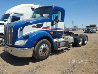 PETERBILT 579