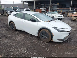 TOYOTA TOYOTA PRIUS LE