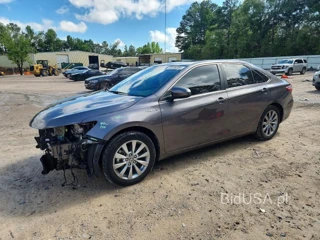TOYOTA CAMRY HYBRID XLE