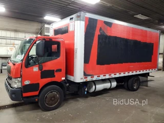 HINO 195