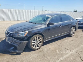 VOLKSWAGEN PASSAT SE