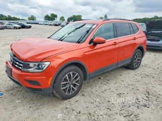 VOLKSWAGEN TIGUAN SE