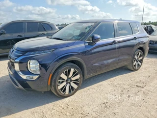 MITSUBISHI OUTLANDER SE