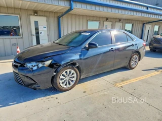 TOYOTA CAMRY HYBRID LE