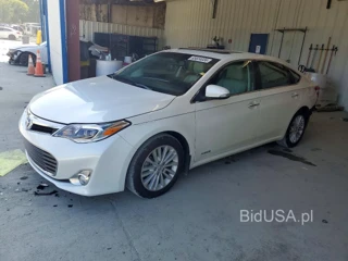 TOYOTA AVALON HYBRID XLE TOURING