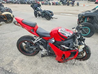 HONDA CBR1000 RR