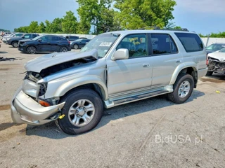 TOYOTA 4RUNNER SR5
