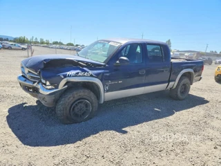 DODGE DAKOTA QUAD